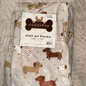 Plush pet blanket - 50” x 70”